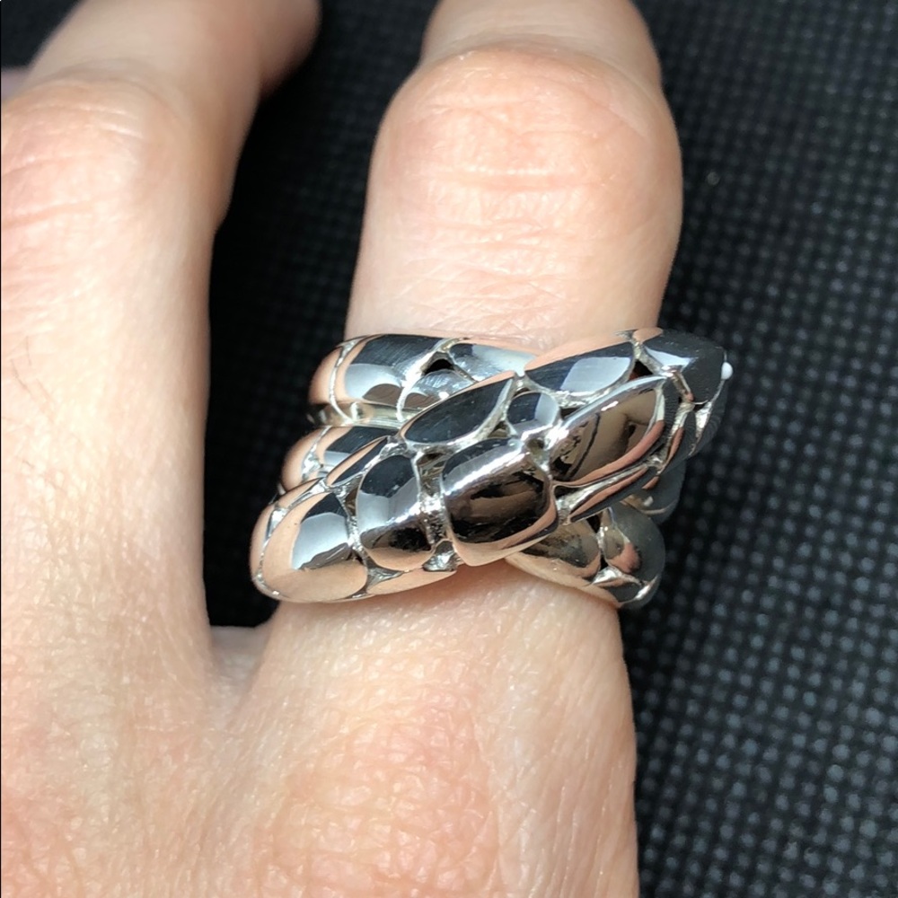 John Hardy Overlap Band ring - Picture 2 of 9